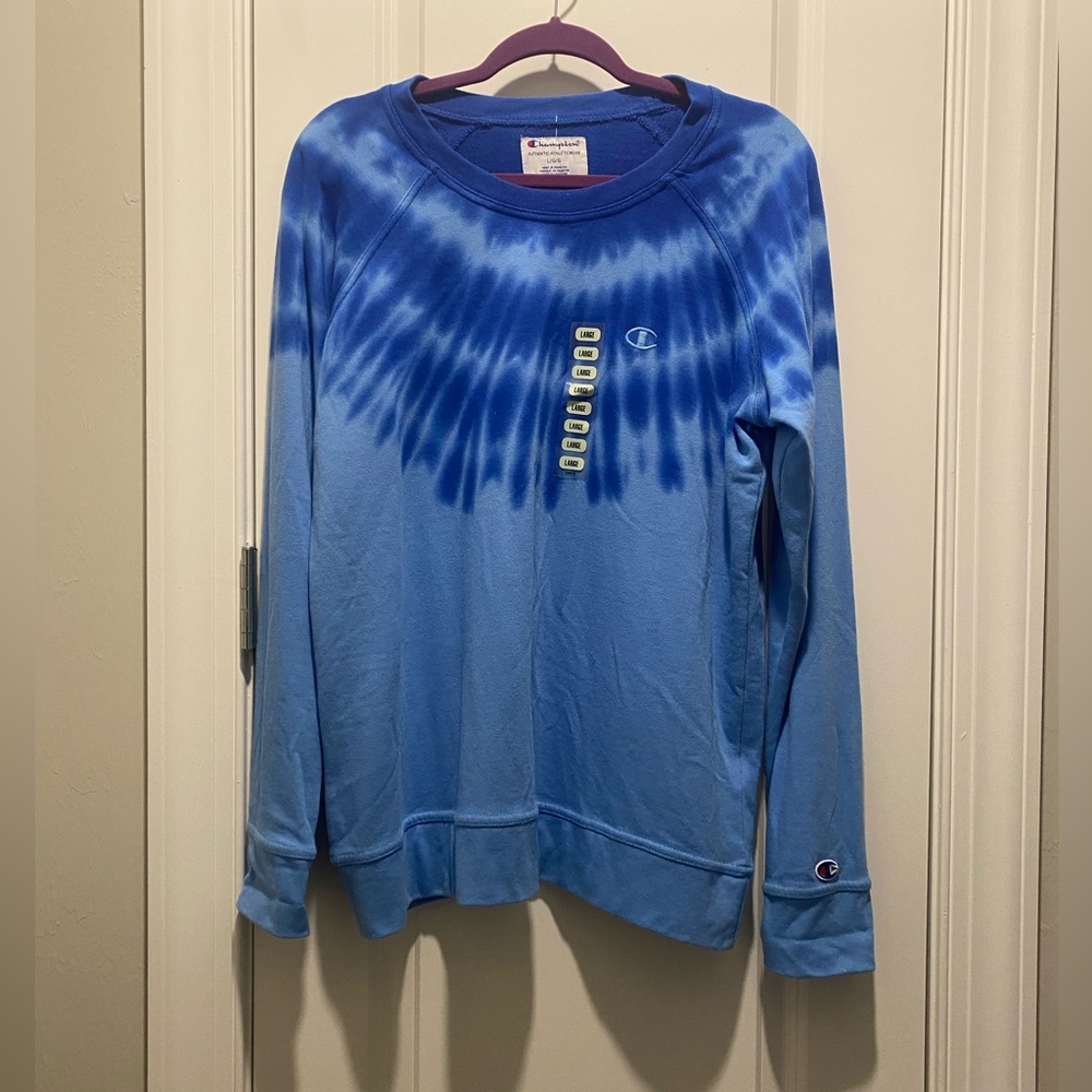 NWT Champion ladies surf the web size large blue sweatshirt Tie-Dyed